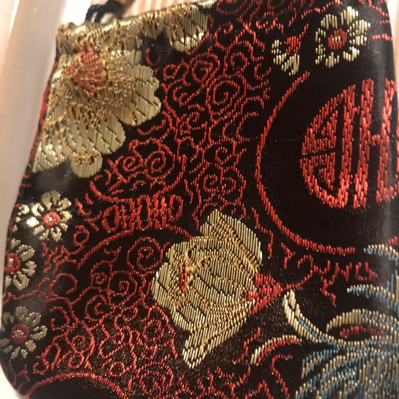 Hand Crafted Jewelry - 3/ 10$ Absolutely stunning jewelry bag